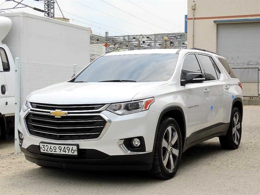 Chevrolet Travers - Vista 2