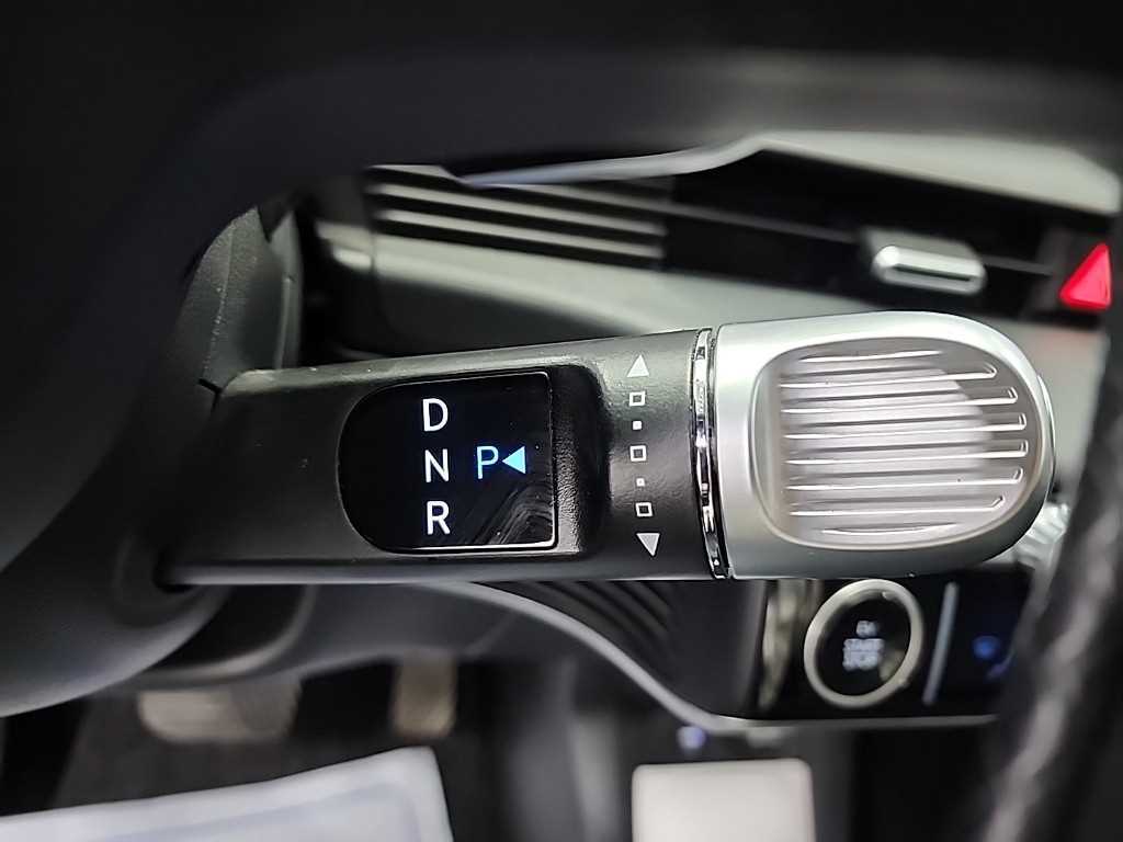 HYUNDAI Ioniq 5 - Vista 8