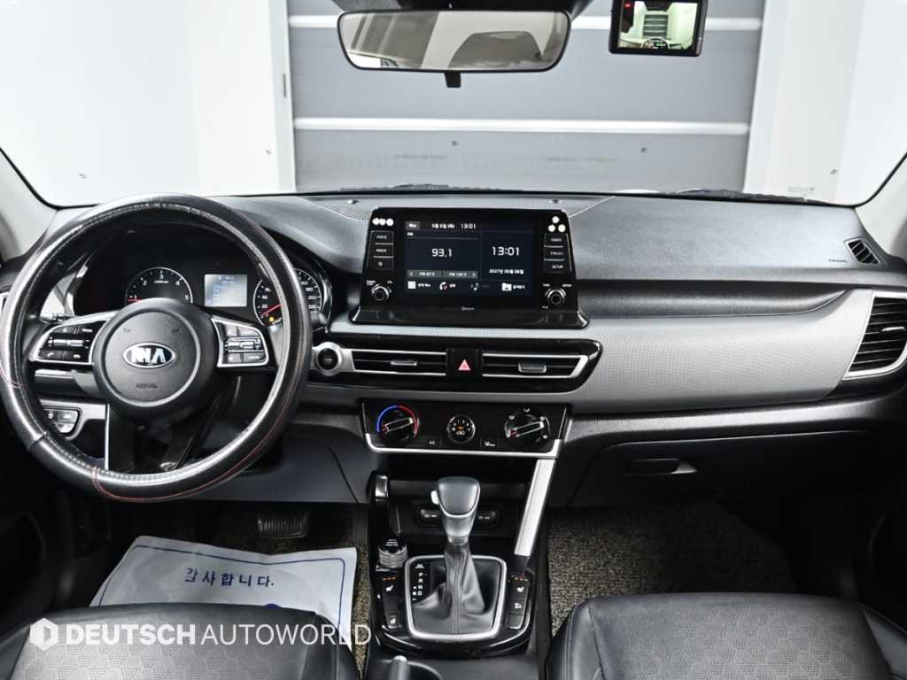 KIA Seltos - Vista 7
