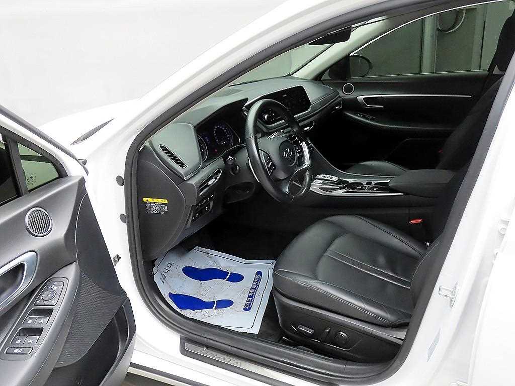 HYUNDAI Sonata - Vista 5