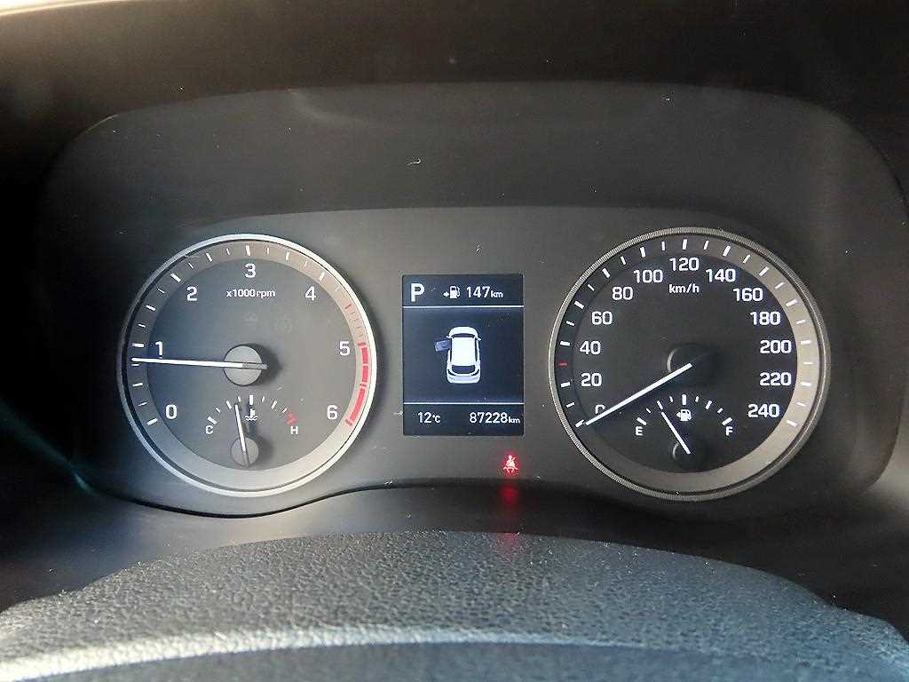 HYUNDAI Tucson - Vista 9