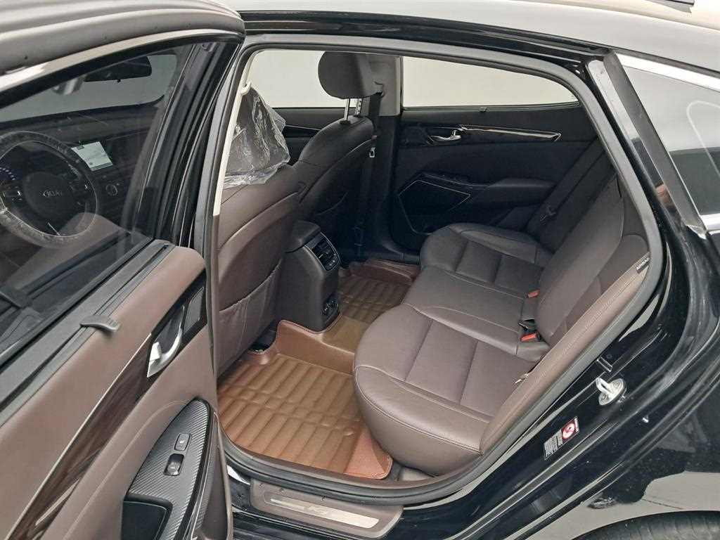 KIA K7 - Vista 12