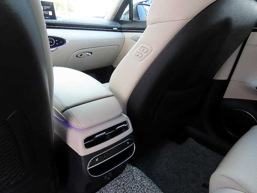 Genesis GV70 2022 Rojo - Importación desde Corea - HF Imports Iquique - Foto 16