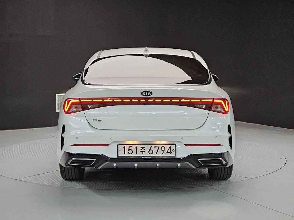 KIA K5 - Vista 3
