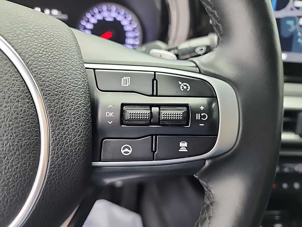 KIA K5 2023 Negro - Importación desde Corea - HF Imports Iquique - Foto 16