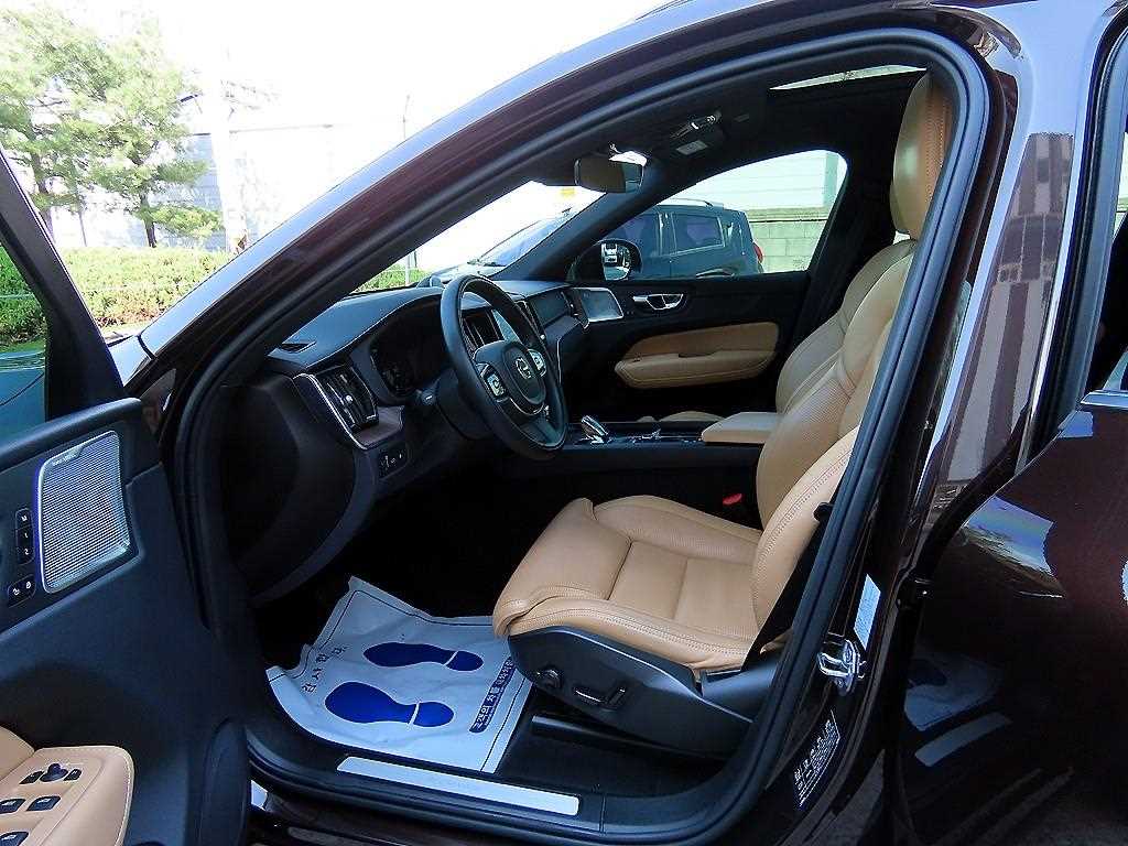 Volvo XC60 - Vista 5
