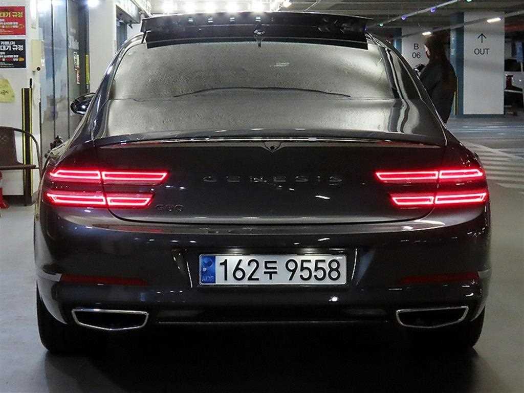 Genesis G80 - Vista 5