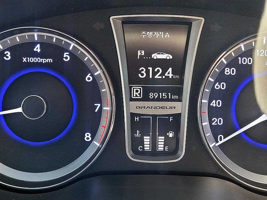 HYUNDAI Grandeur - Vista 8