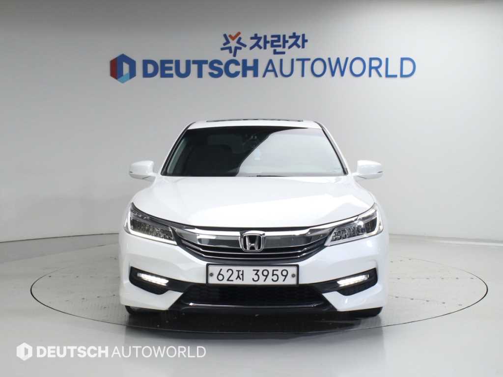 Honda Accord - Vista 3