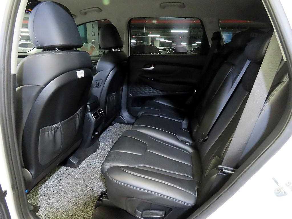 HYUNDAI Santa Fe - Vista 7
