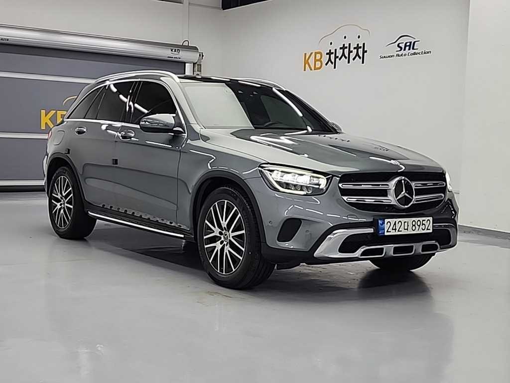 Mercedes Benz GLC Class - Vista 3