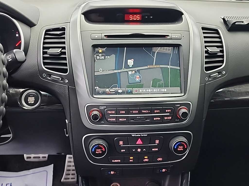 KIA Sorento - Vista 10