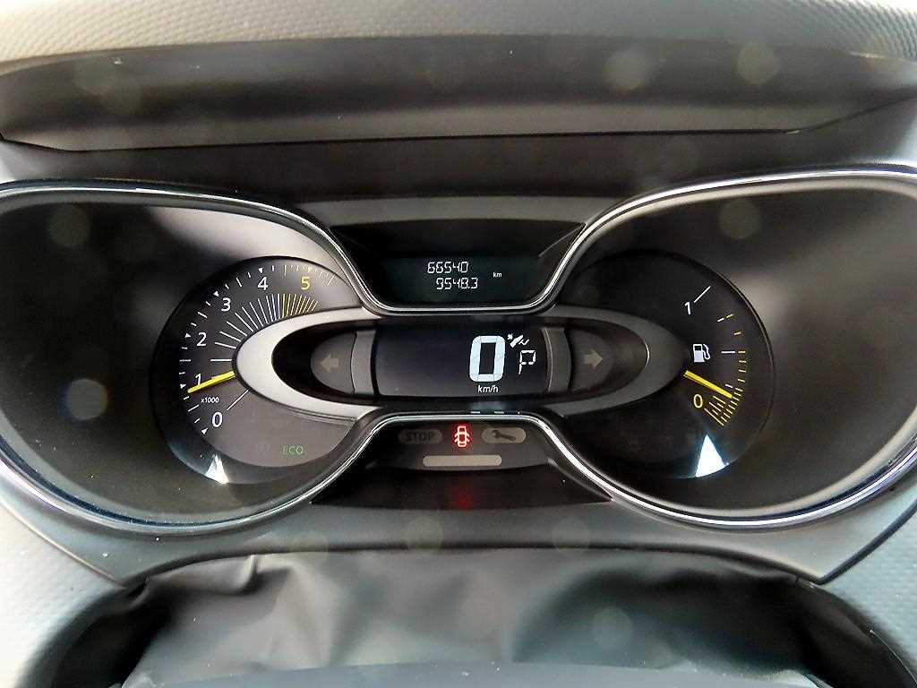 SAMSUNG QM3 - Vista 9