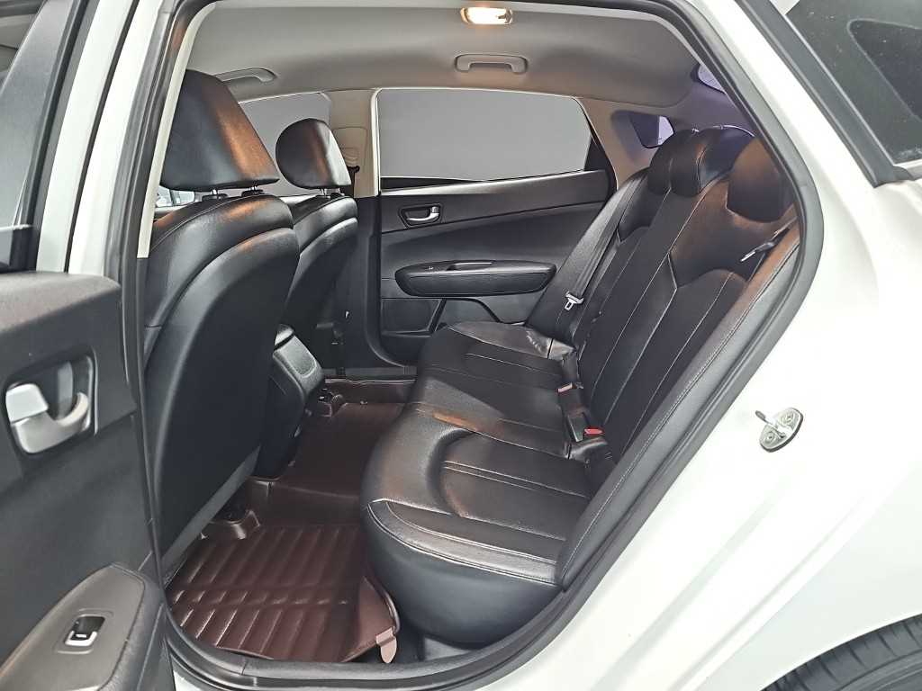 KIA K5 - Vista 12