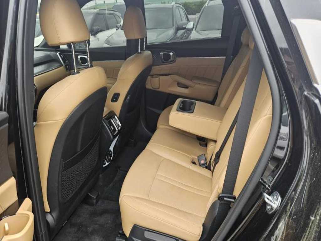 KIA Sorento - Vista 8