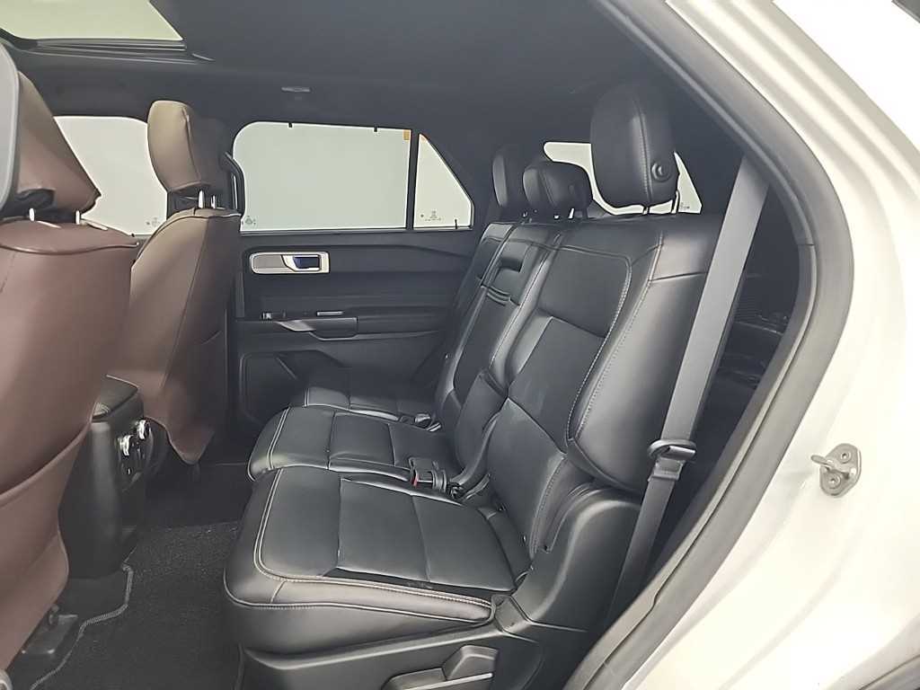 Ford Explorer - Vista 12