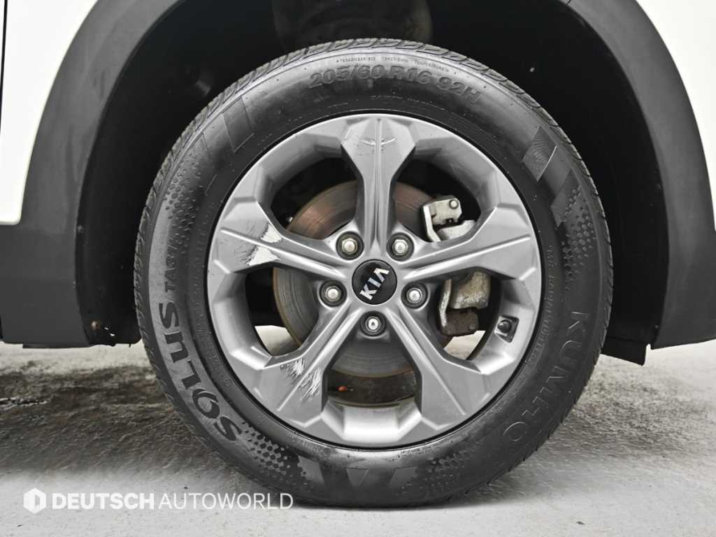 KIA Seltos - Vista 5