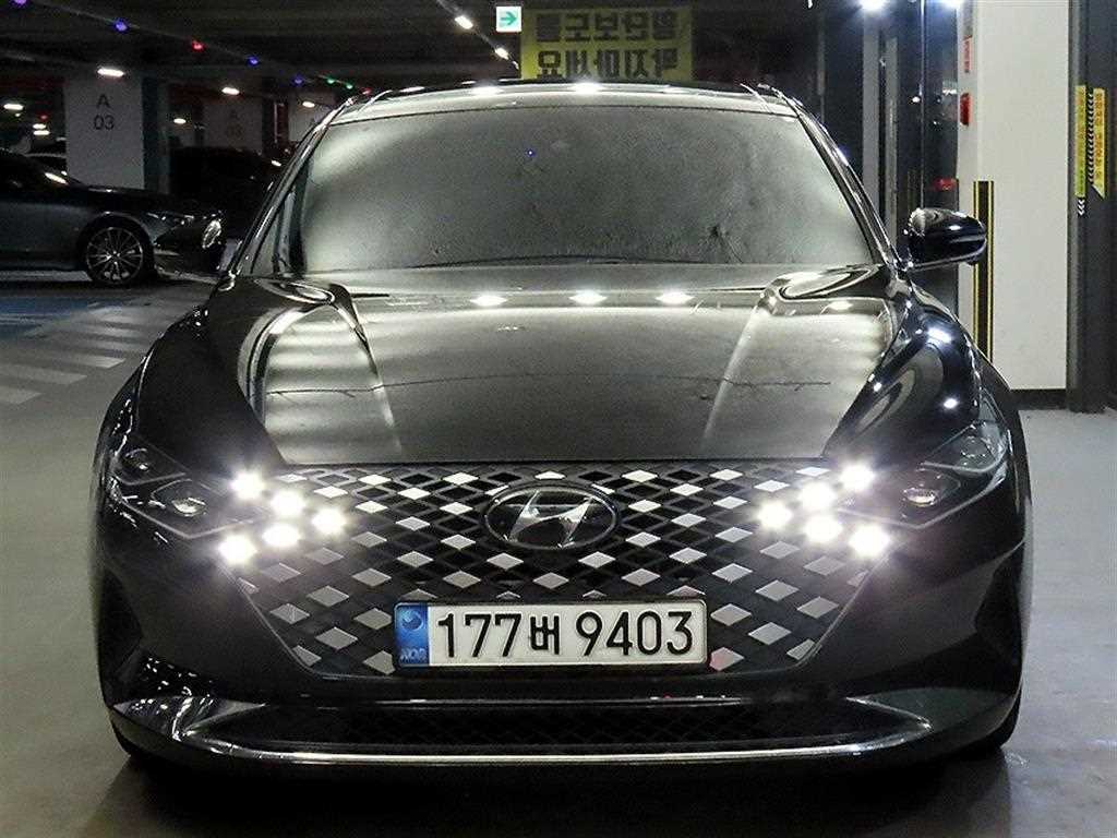 HYUNDAI Grandeur - Vista 2