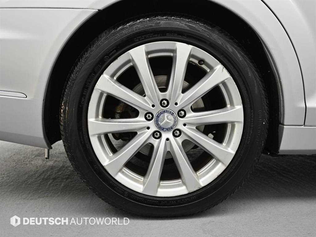 Mercedes Benz S Class - Vista 5