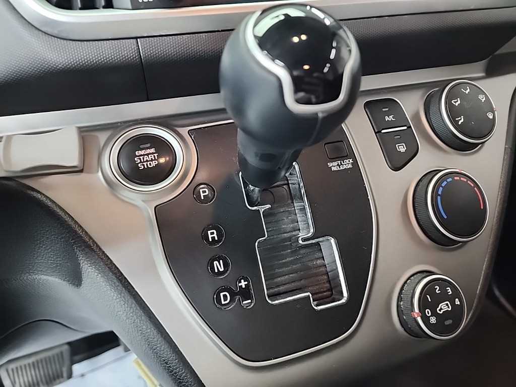KIA Ray - Vista 8