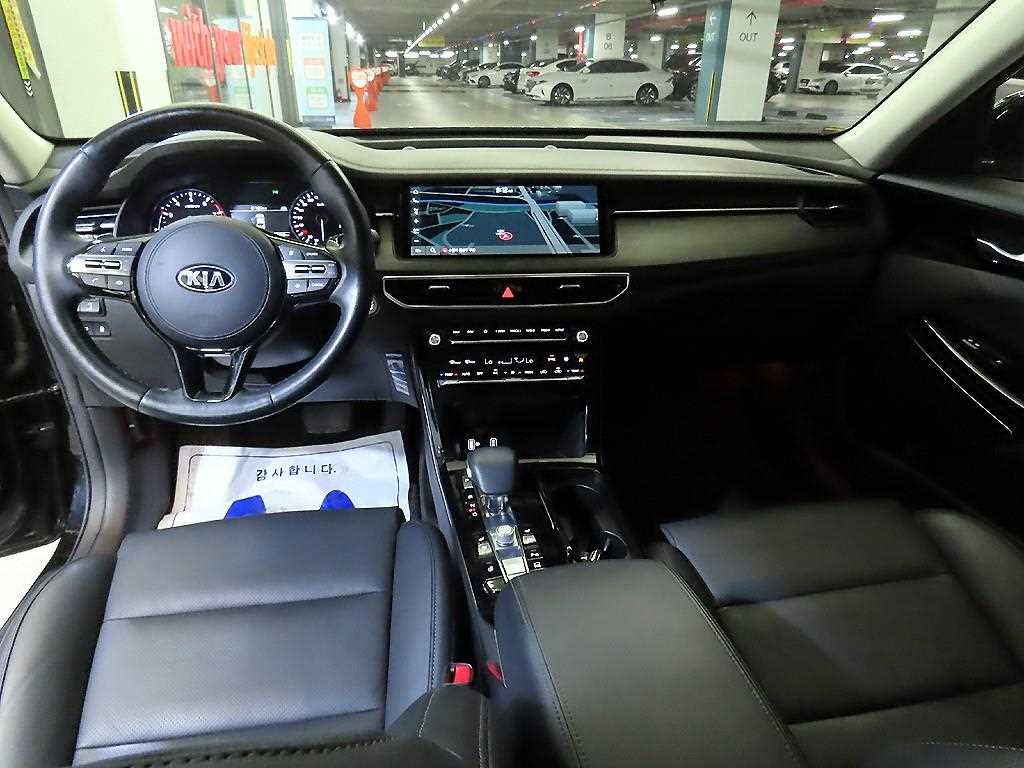 KIA K7 - Vista 10