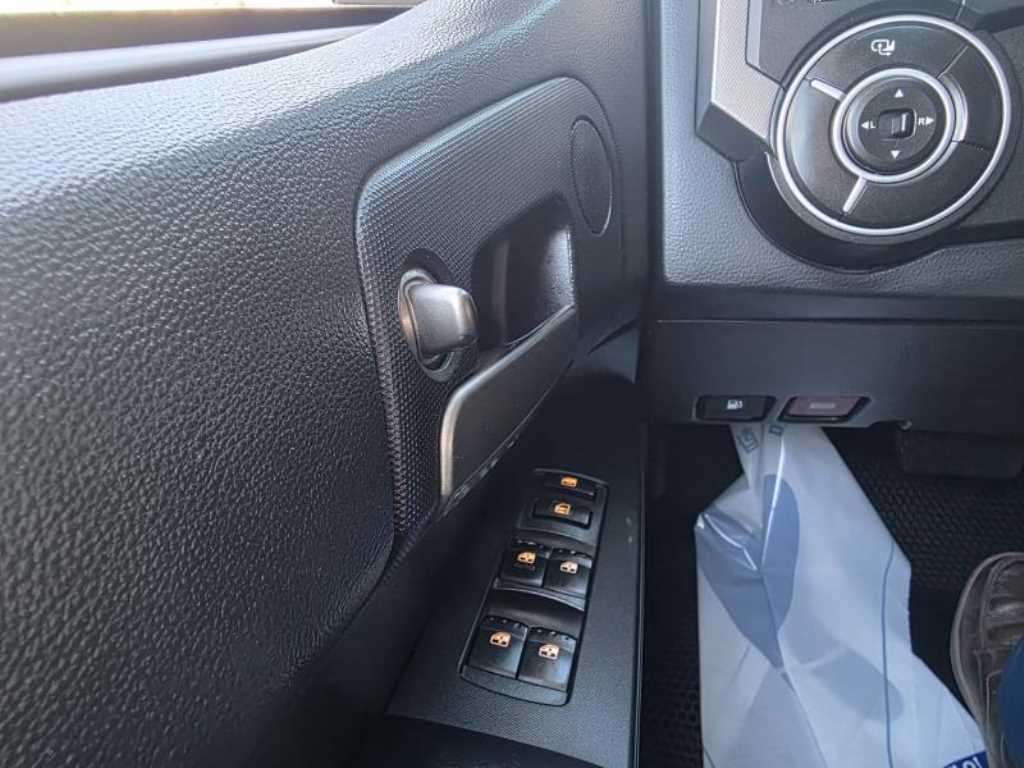 Ssangyong Korando - Vista 11