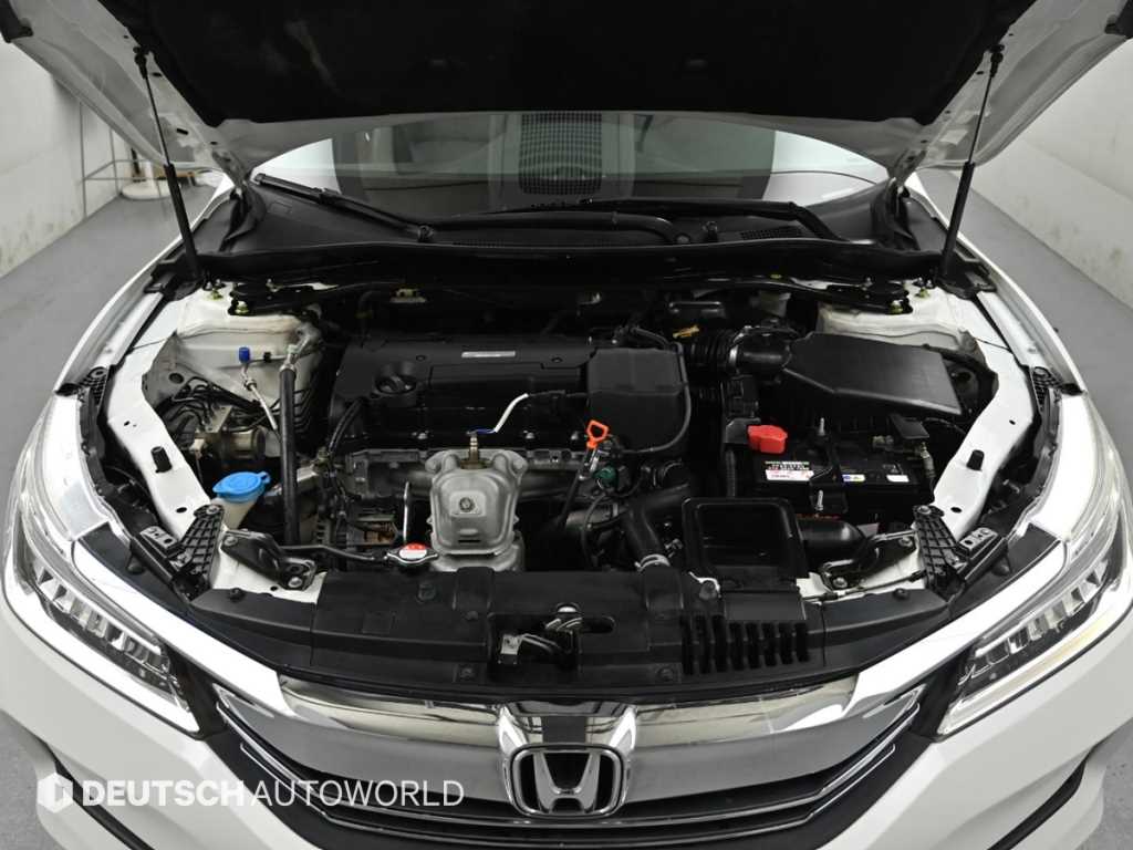 Honda Accord - Vista 6