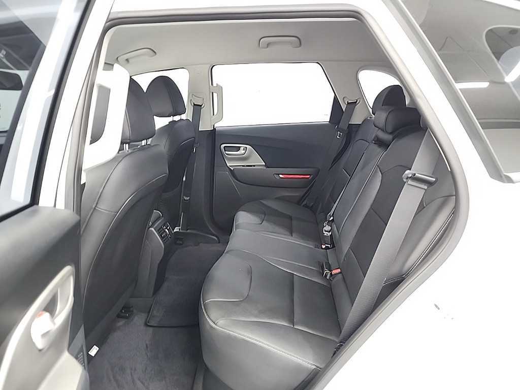 KIA Niro - Vista 12
