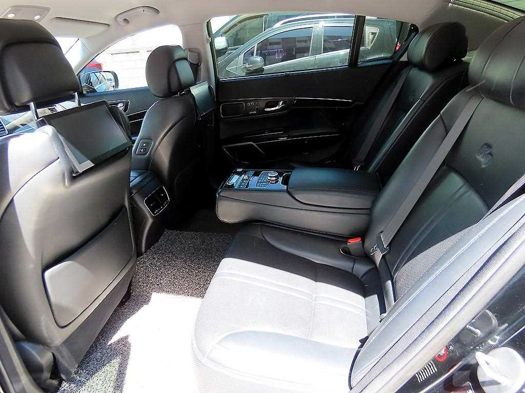 KIA K9 - Vista 6