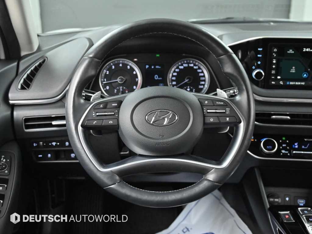 HYUNDAI Sonata - Vista 9