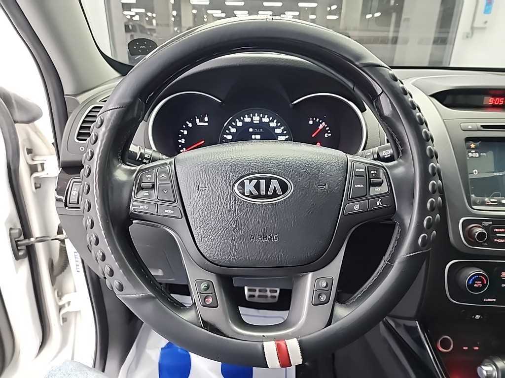 KIA Sorento - Vista 9