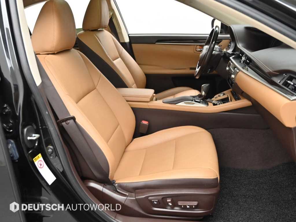 Lexus ES - Vista 10