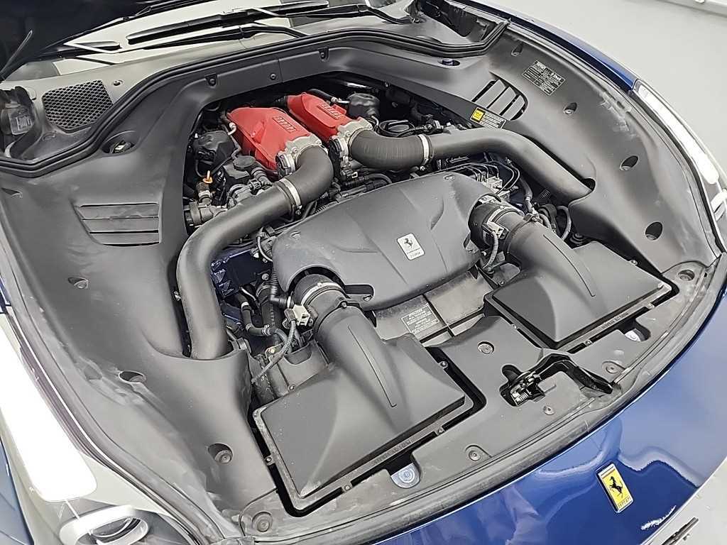 Ferrari California - Vista 5