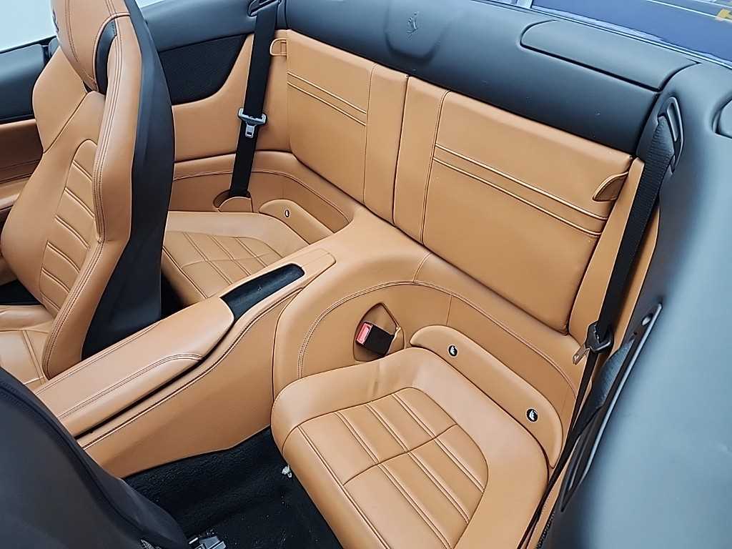 Ferrari California - Vista 12