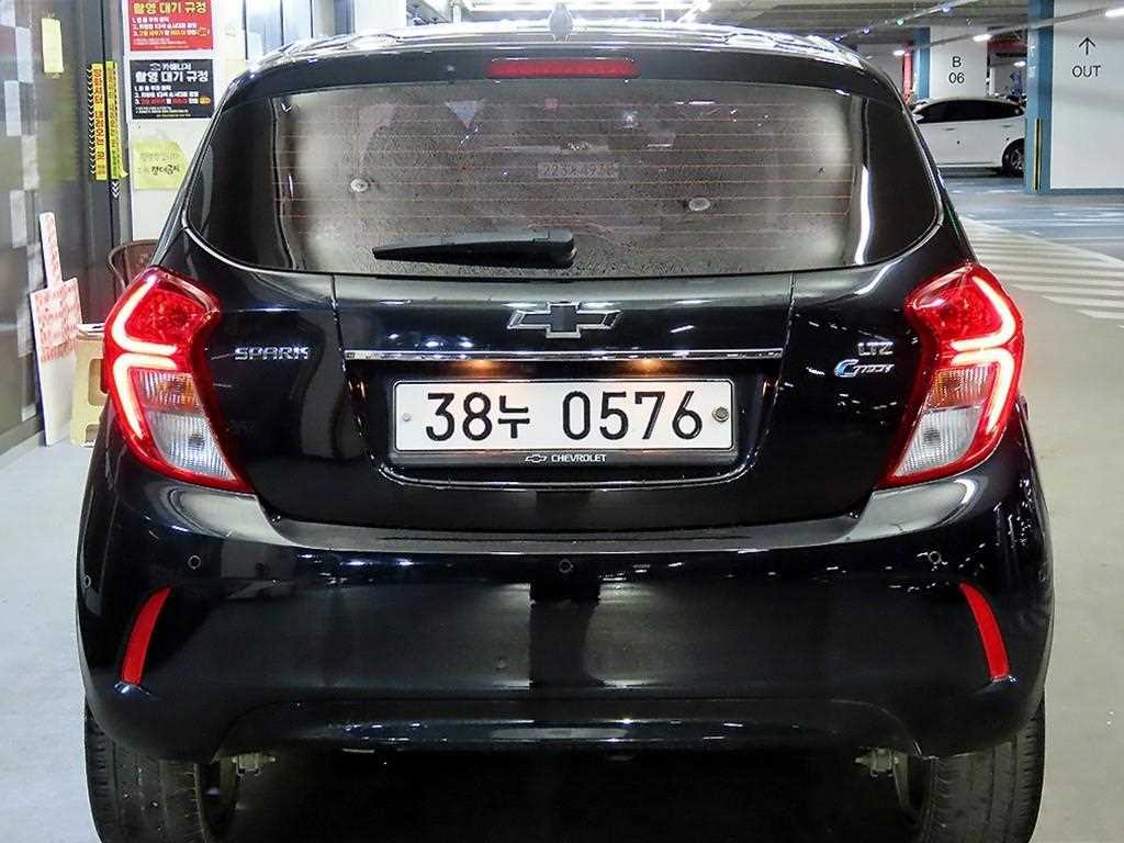 Chevrolet Spark - Vista 5
