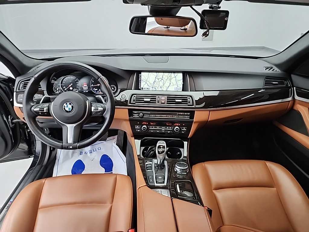 BMW 5 Series - Vista 7