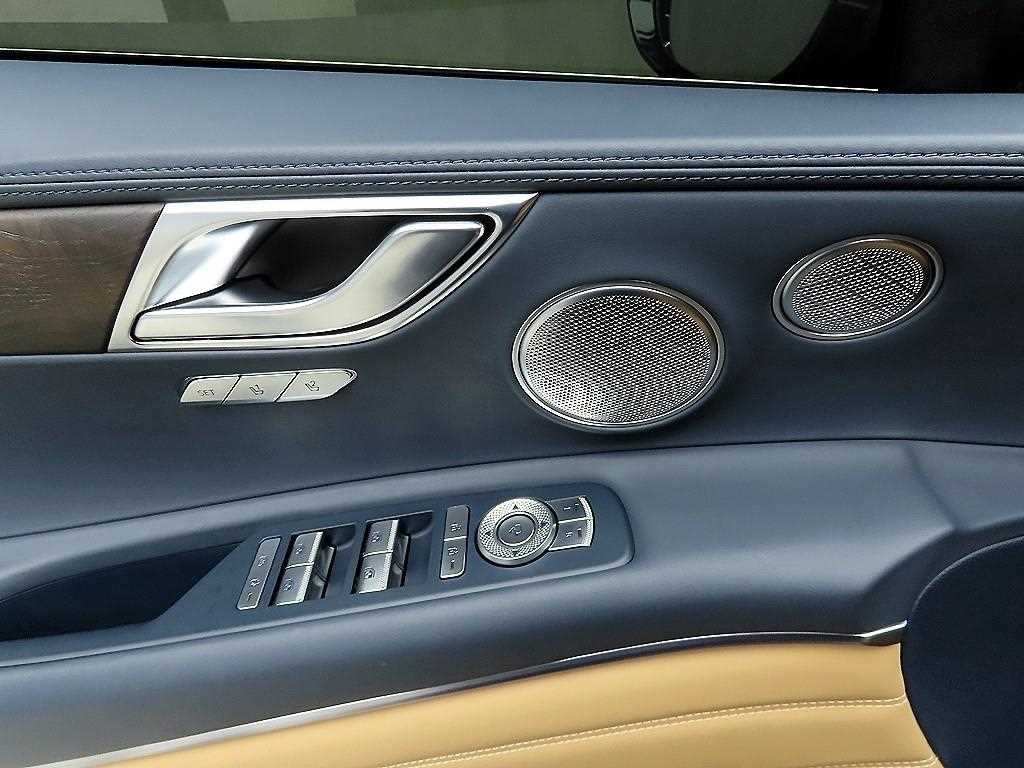 Genesis GV80 - Vista 11