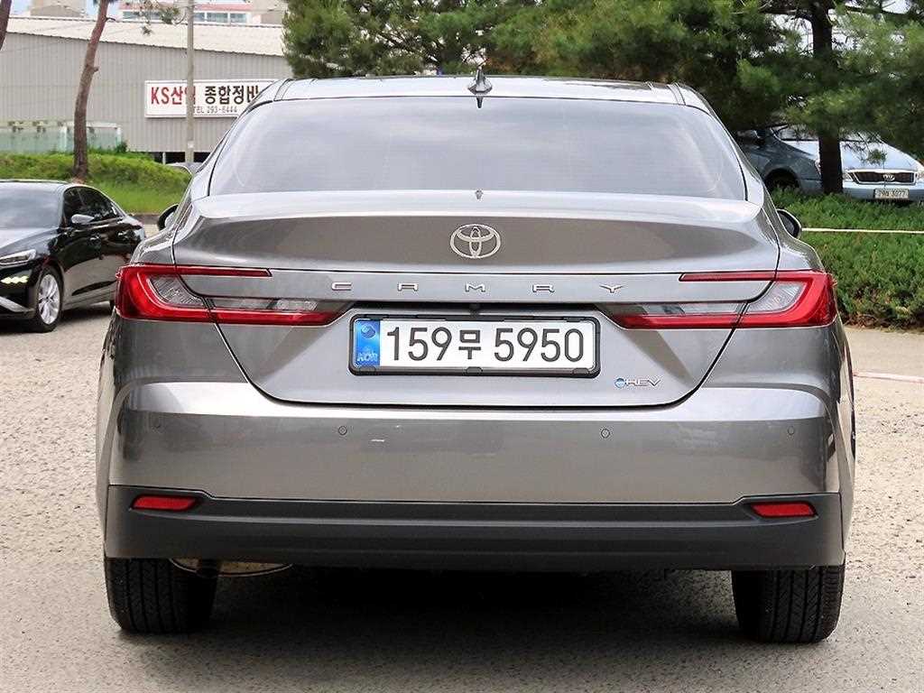 Toyota Camry - Vista 4