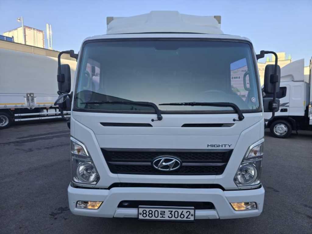 medium and large cargo truck - Vista 2