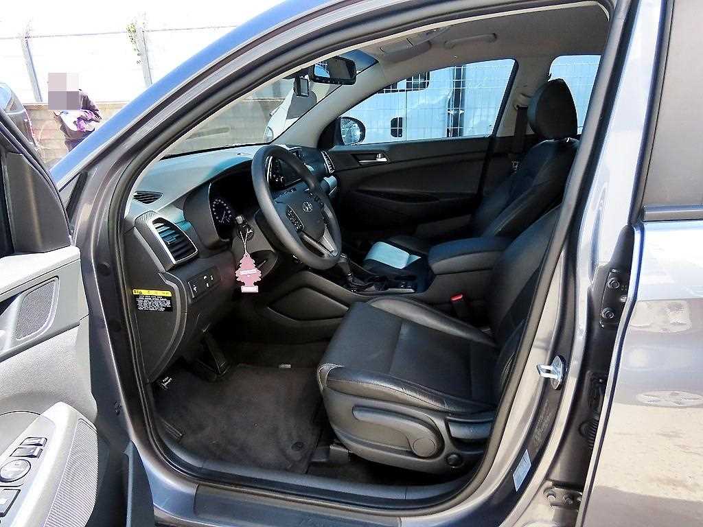 HYUNDAI Tucson - Vista 5