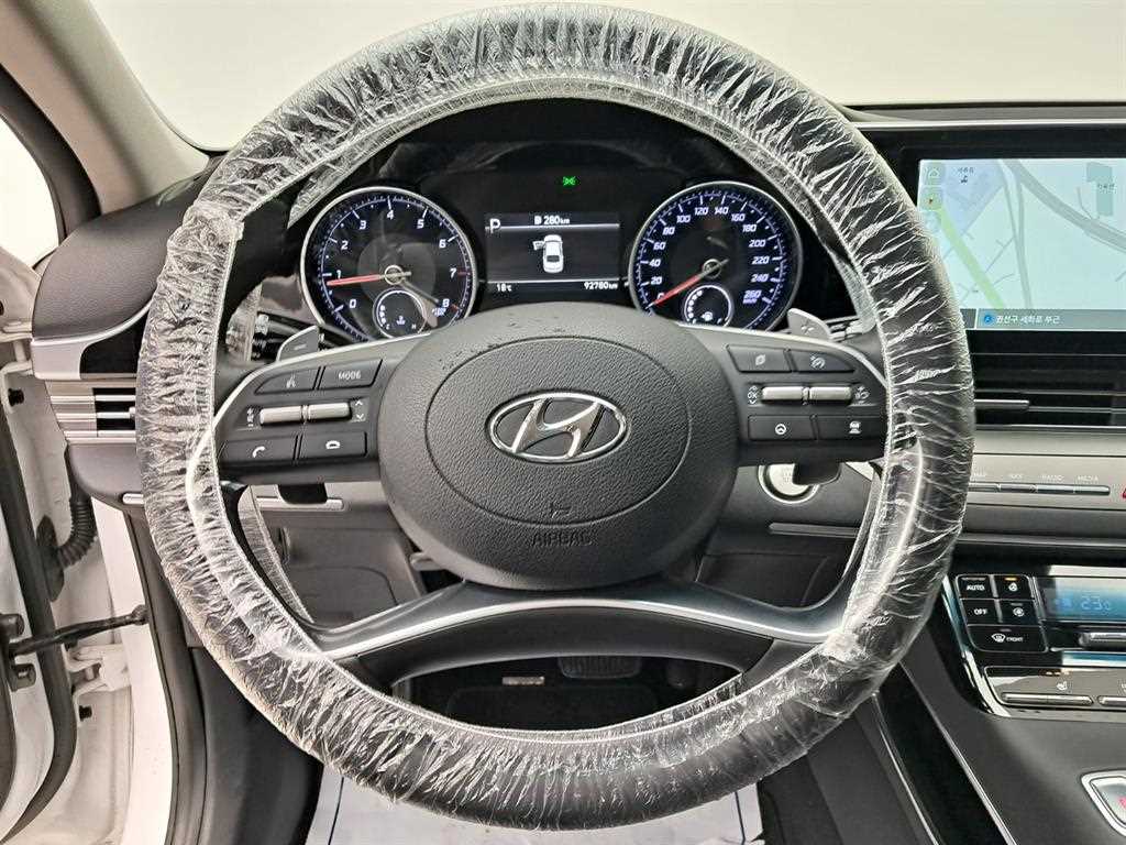 HYUNDAI Grandeur - Vista 7