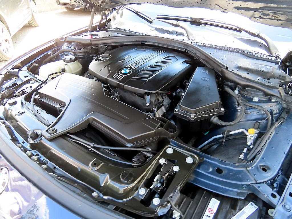 BMW 3 series 2015 Azul - Importación desde Corea - HF Imports Iquique - Foto 19