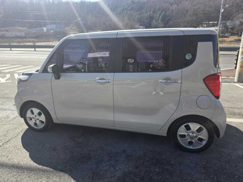 KIA Ray - Vista 5