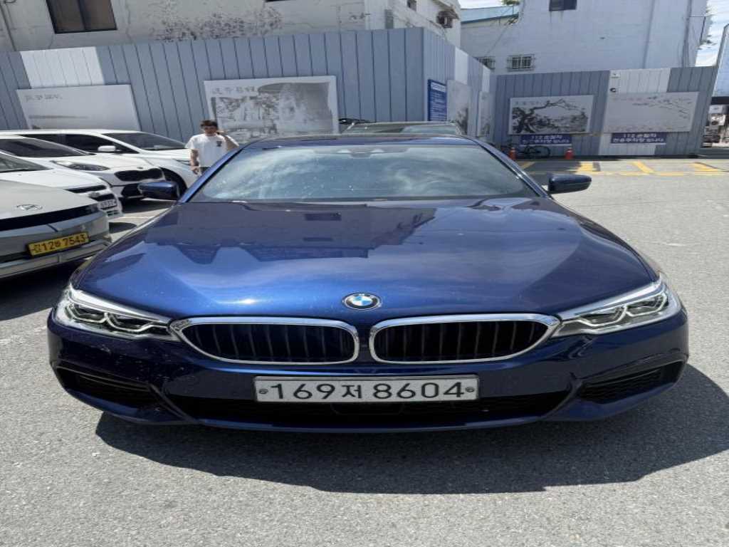 BMW 5 Series - Vista 3
