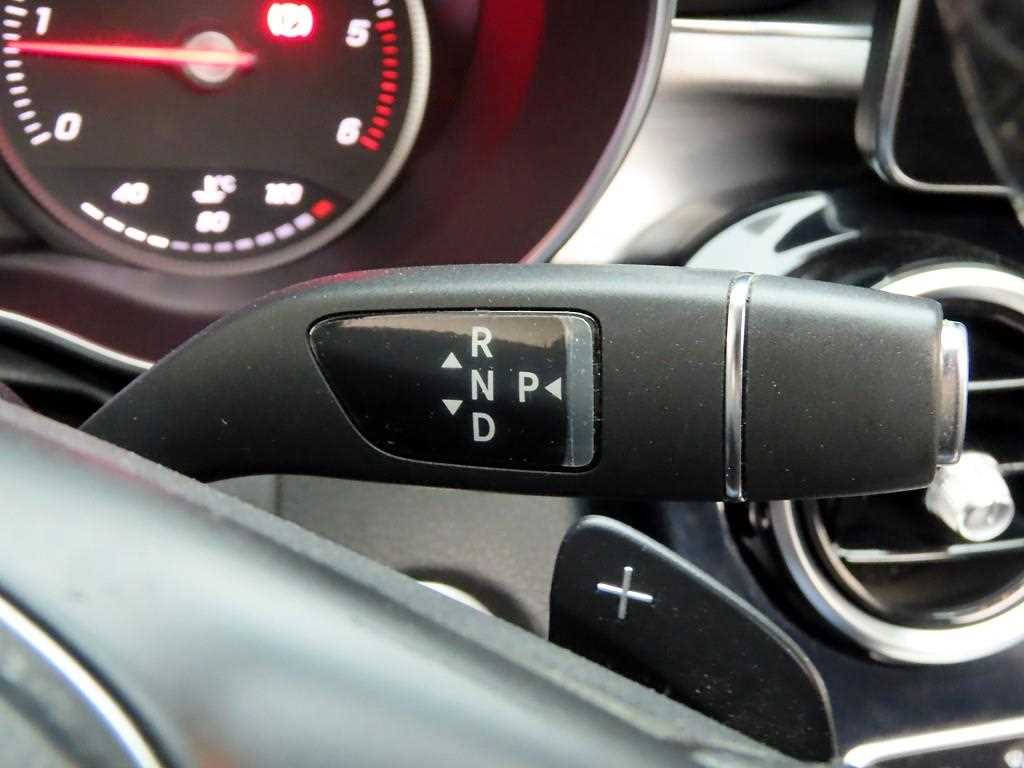 Mercedes Benz C Class - Vista 10