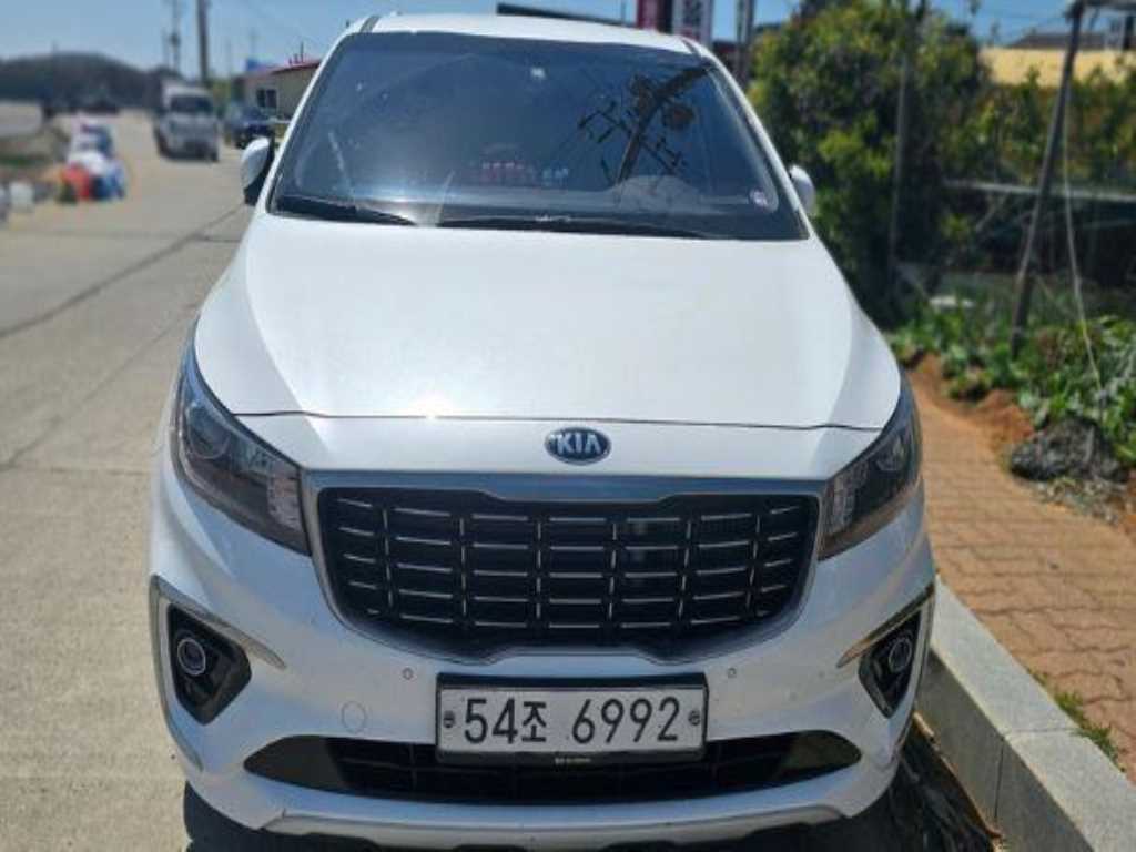 KIA Carnival 2019 Blanco - Importación desde Corea - HF Imports Iquique - Foto 1