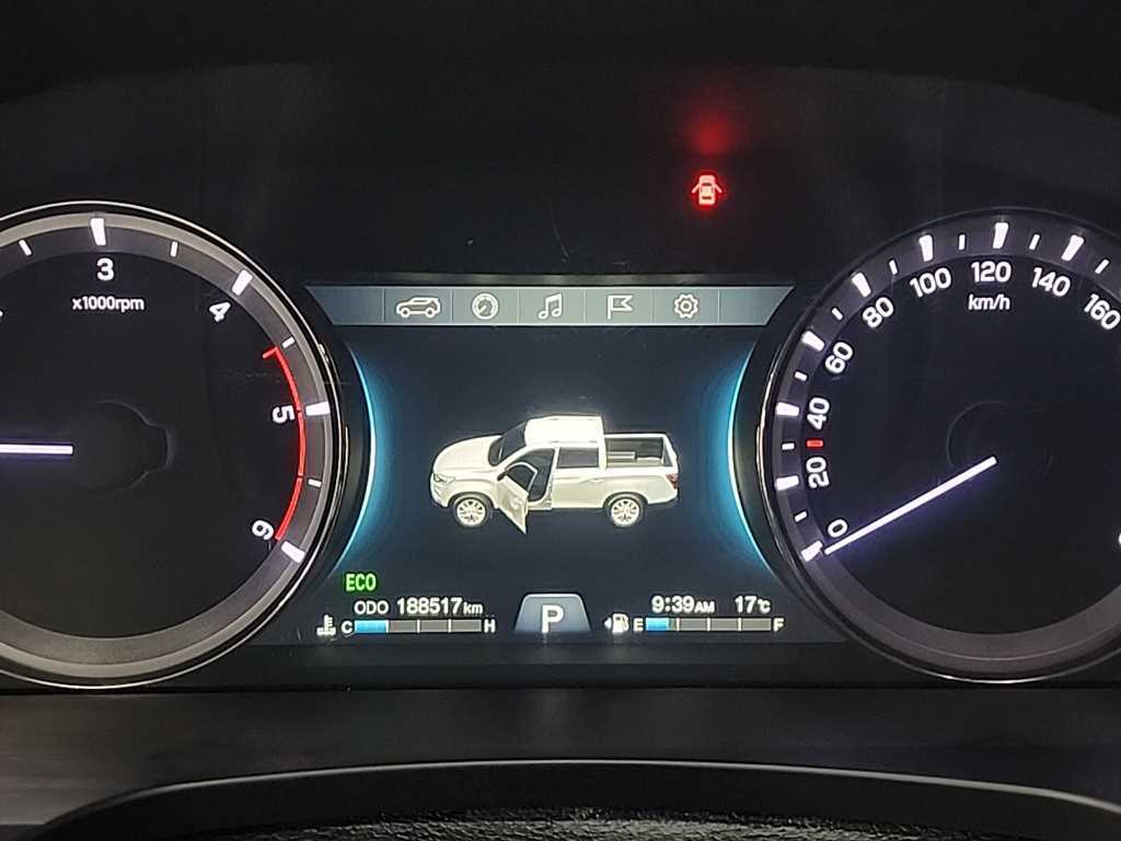 Ssangyong Rexton - Vista 6
