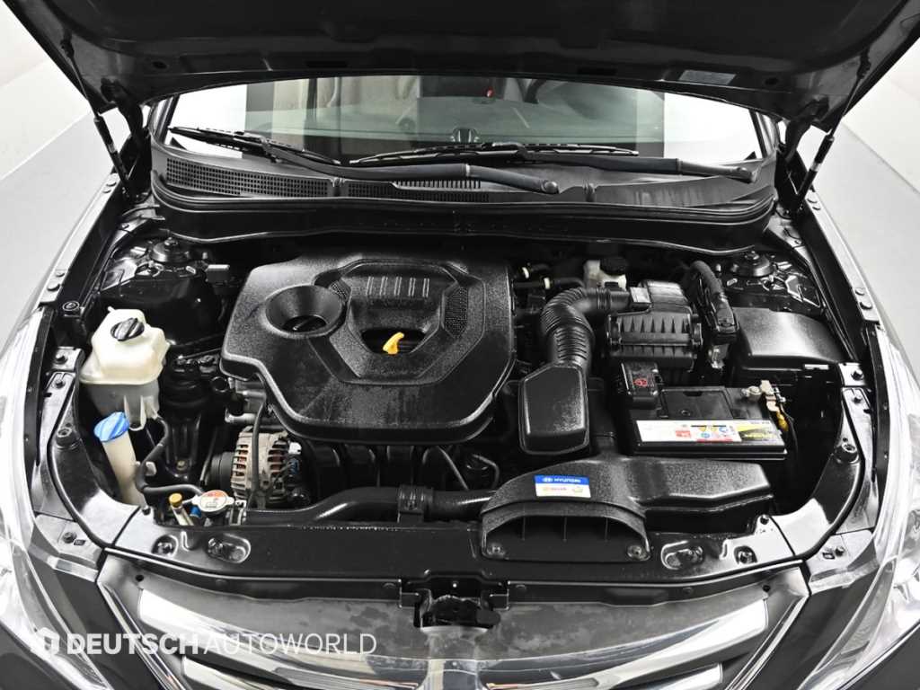 HYUNDAI Sonata - Vista 7