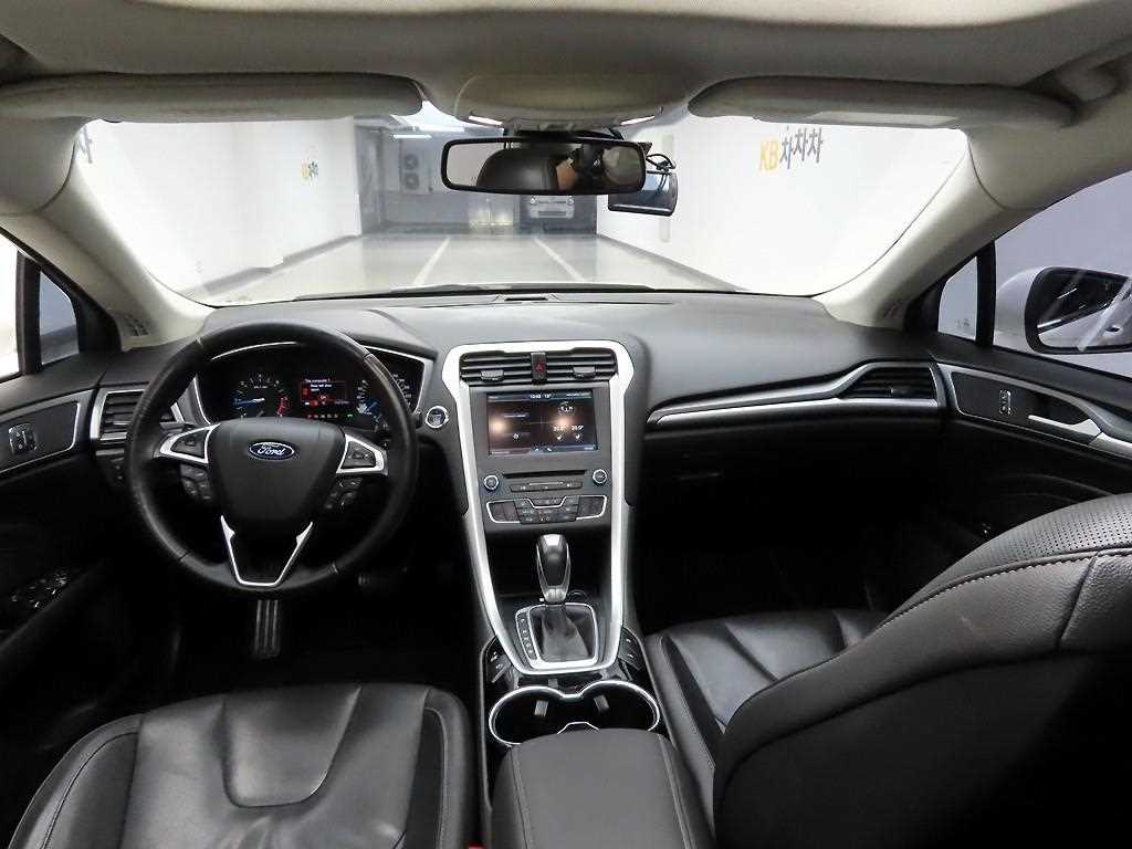 Ford Mondeo - Vista 6
