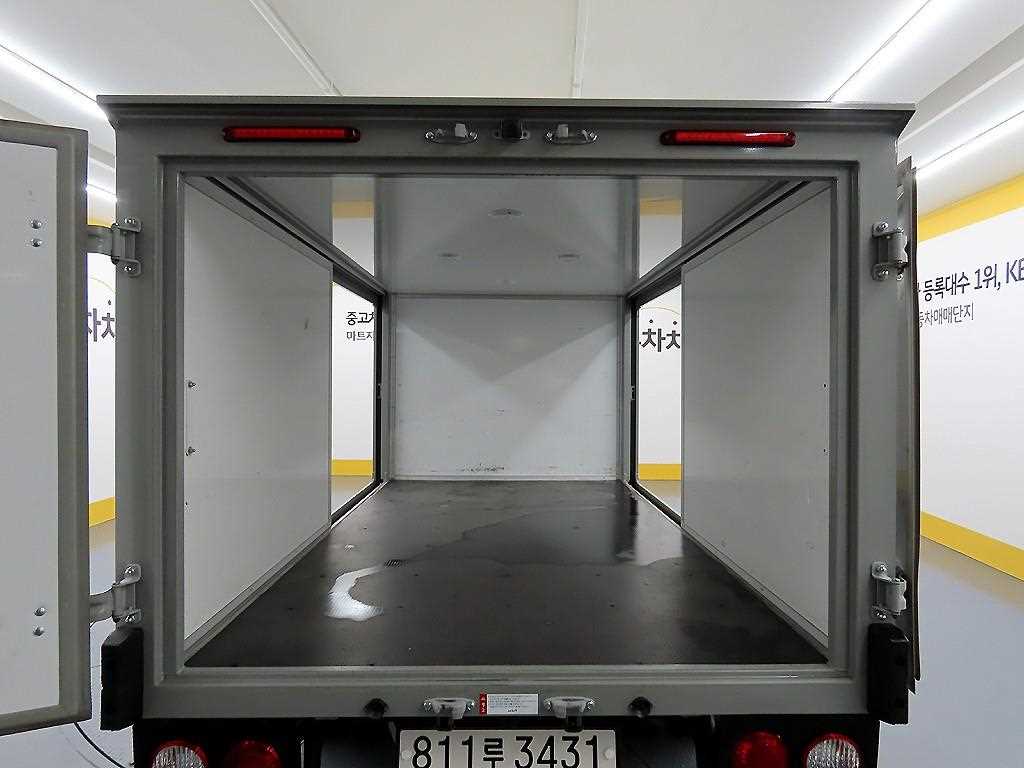 Small Truck Normal Box(Low Deck) 2024 Blanco - Importación desde Corea - HF Imports Iquique - Foto 17